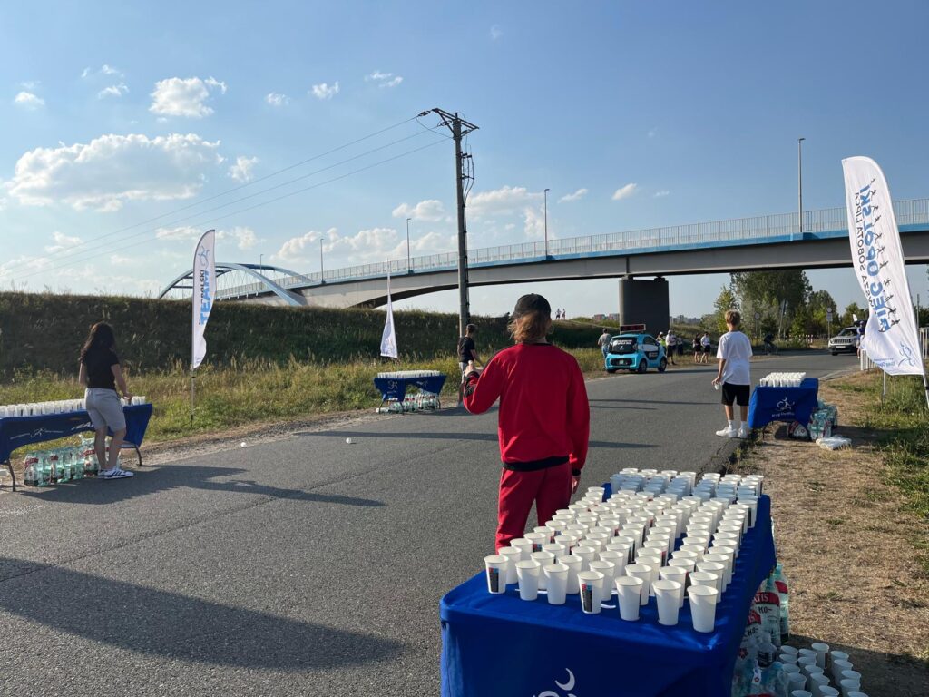 wolontariusze na półmaratonie 2