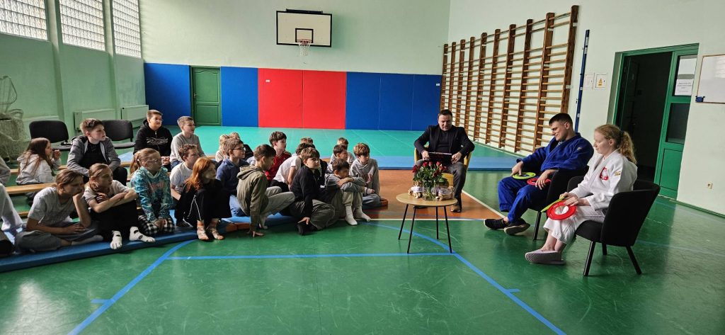 spotkanie z absolwentami